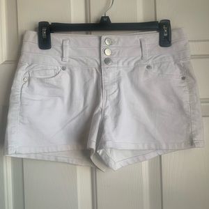 White, blue spice, juniors size 5 high shorts.